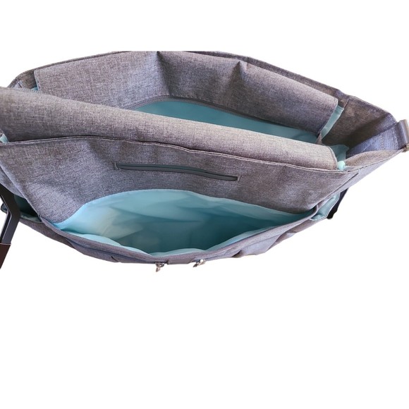 JJ Cole Diaper Bag Gray Heather Backpack Messenger Bag. New With Tags!! - Picture 3 of 5